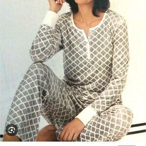 Nautica Pajamas 2 pc Women's Sleepwear Set Fleece PJs V Neckline Drawstring Pant